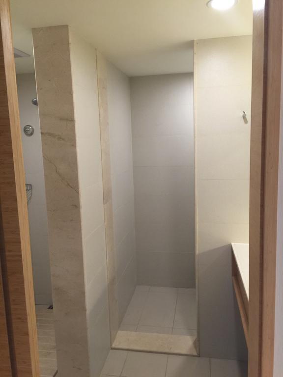 Ji Hotel Jinan Quancheng Square Екстериор снимка